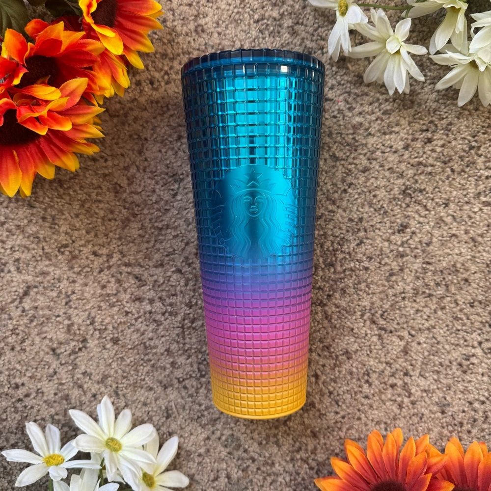 Starbucks Pride Summer 2023 Tim Singleton Rainbow Grid Gradient Tumbler Venti